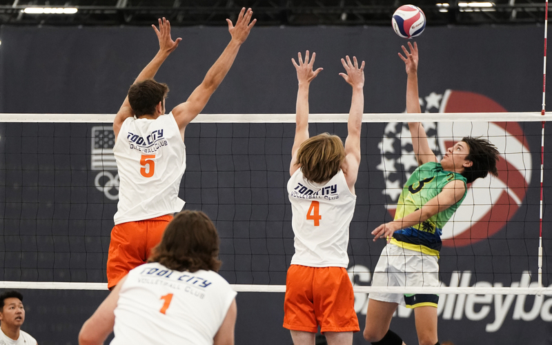 boy attacking with two blockers up