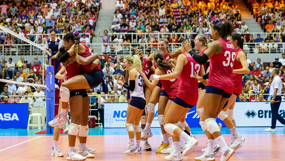 U.S. Women celebrate their victory