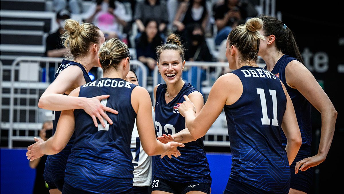 Women's National Team players celebrate